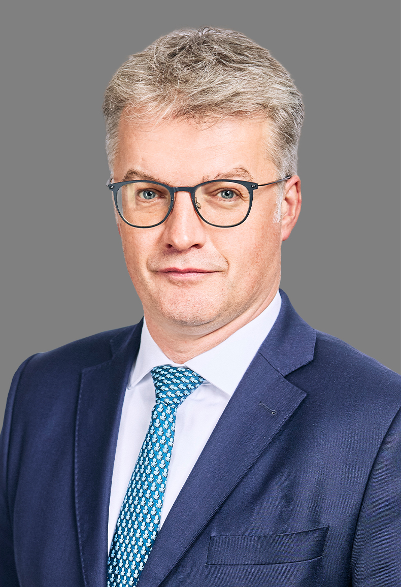 Piers Davison